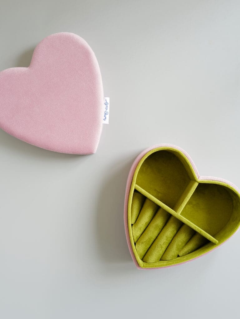 Pistachio Happy Heart Velvet Jewellery Box