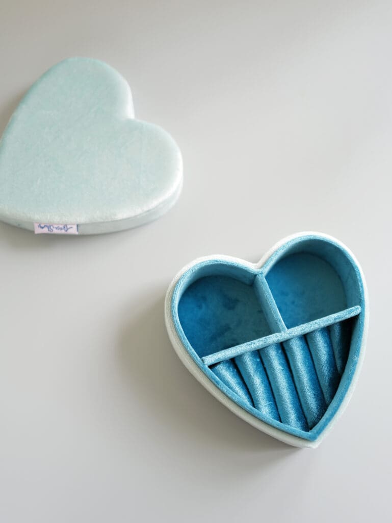 Tiffany Blue Happy Heart Velvet Jewellery Box